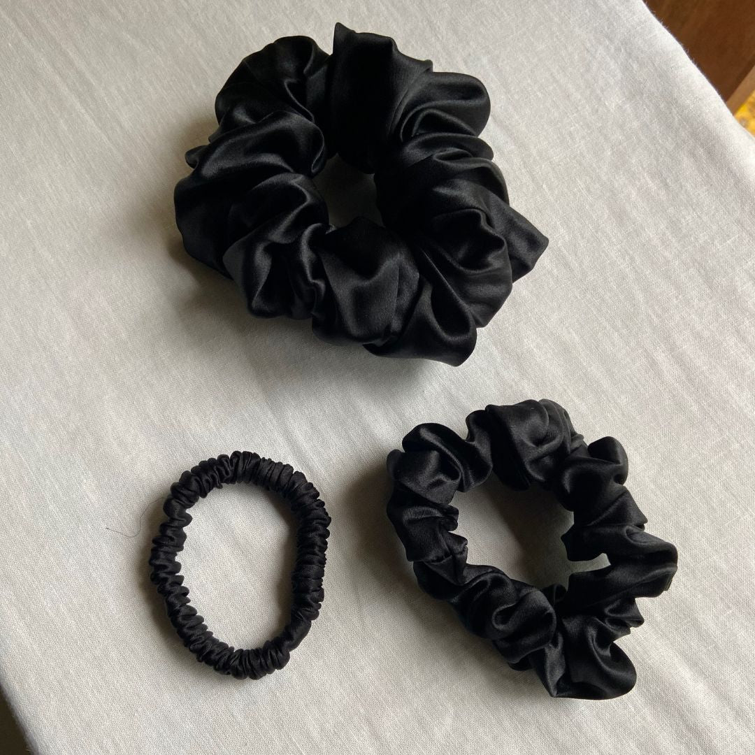 Set scrunchies
