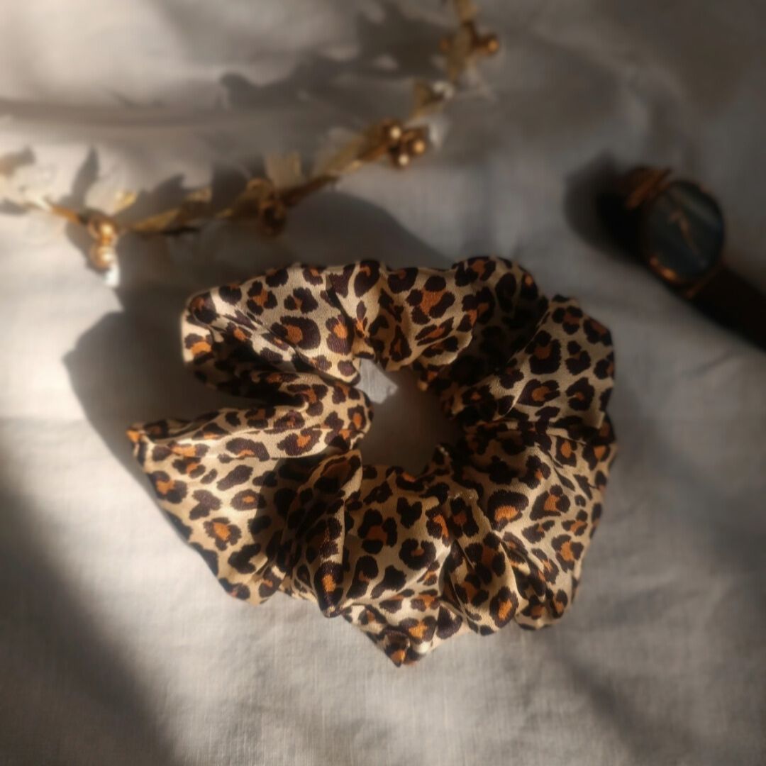 chouchou en soie xxl - coiffure originale