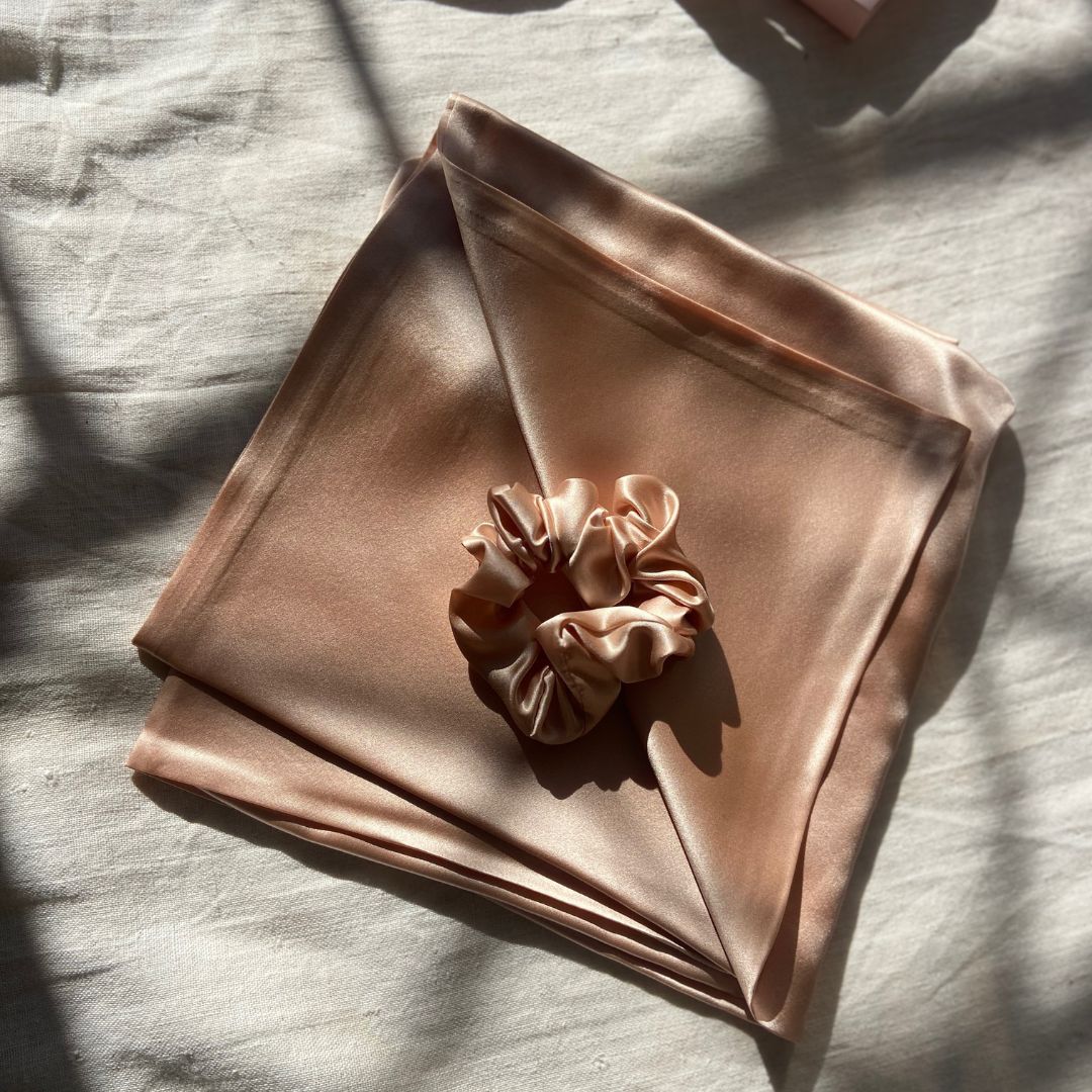 Taie d'oreiller en soie bienfaits pour la peau et les cheveux, tete d'oreiller en soie.