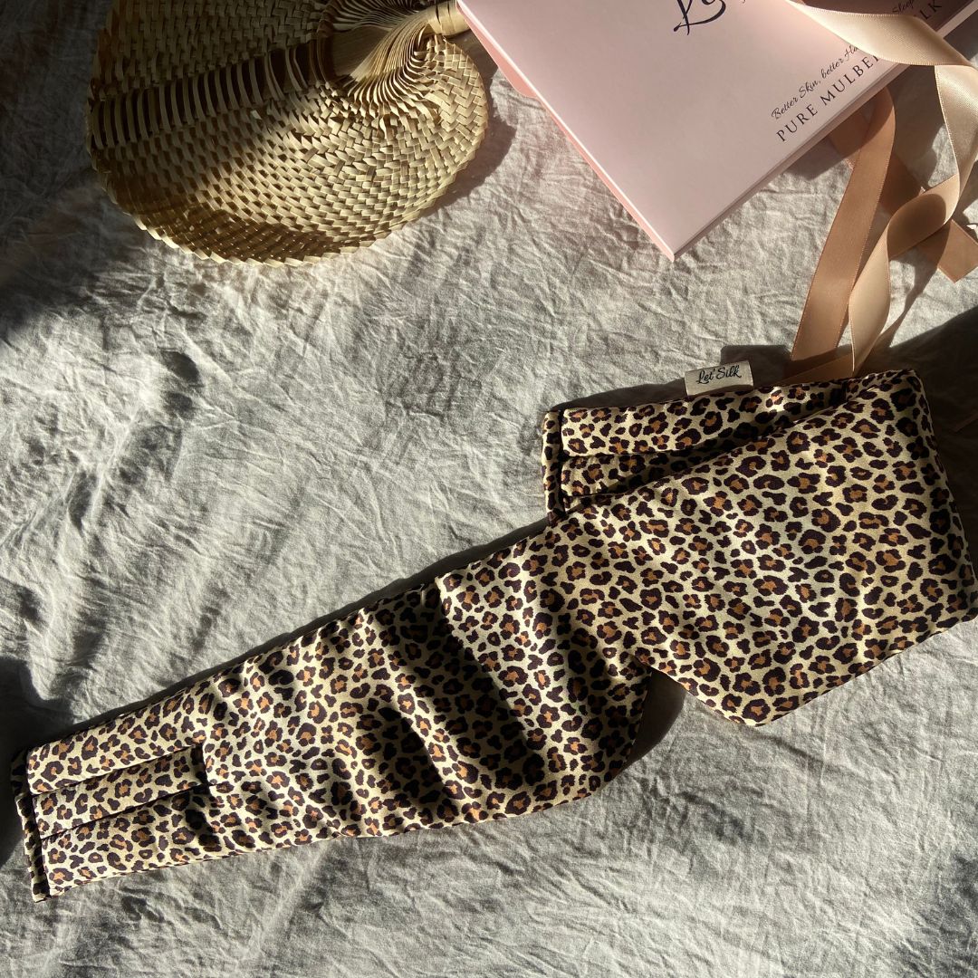 Soin pour les yeux fatigués – masque de nuit en soie