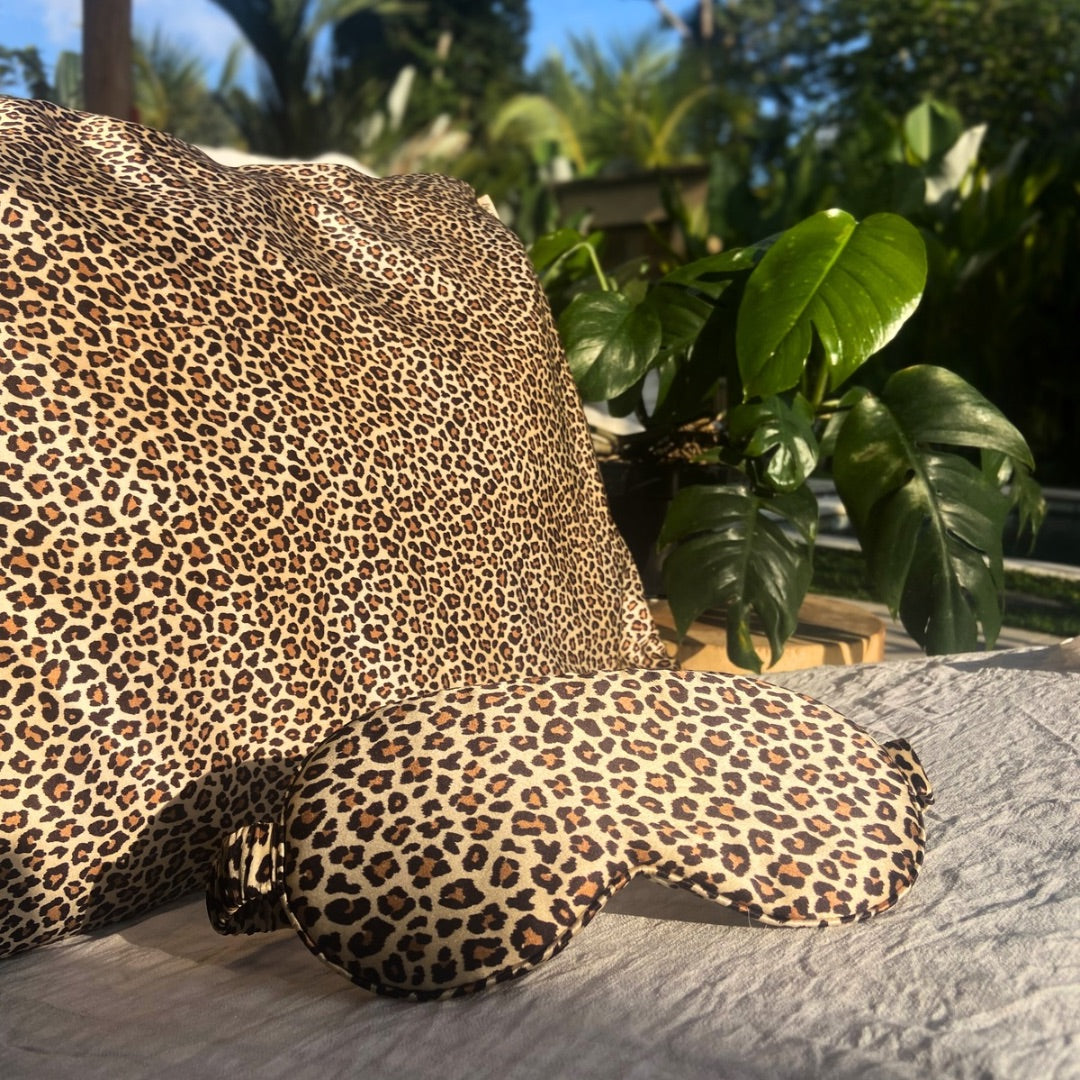 taie d'oreiller en soie de mûrier léopard – douceur et bienfaits pour la peau et les cheveux