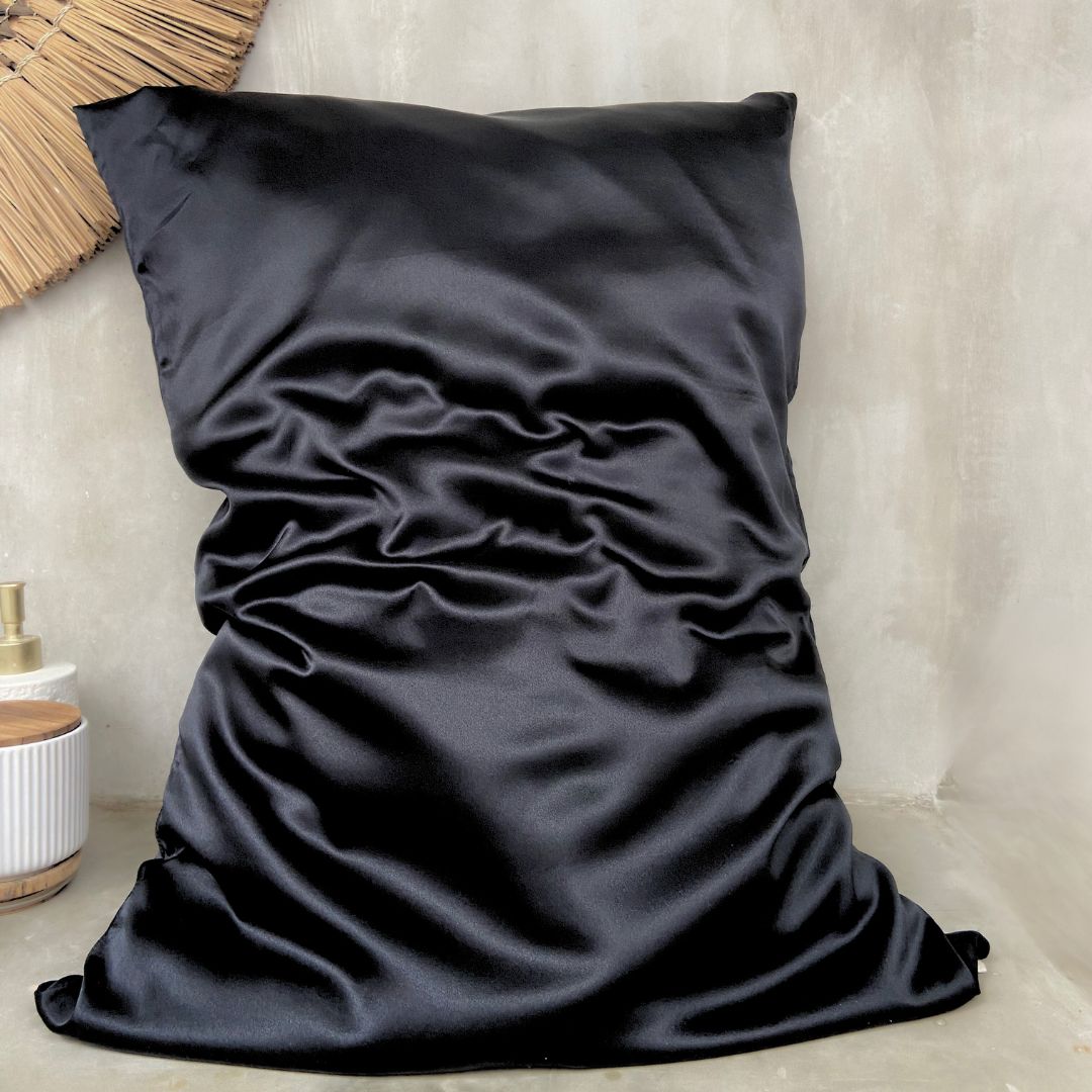 Meilleure taie d'oreiller en soie pour cheveux secs et cassants.