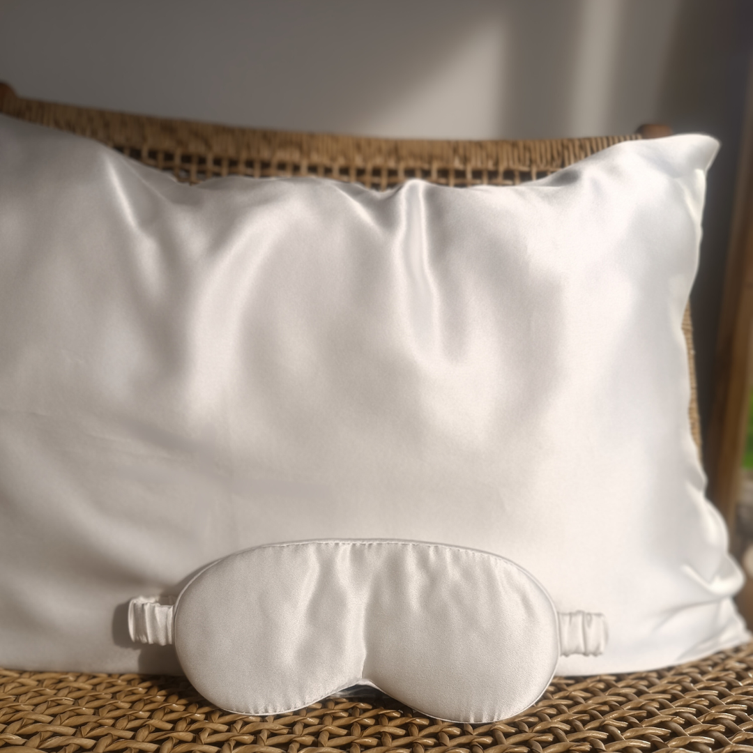 taie d'oreiller en soie blanche ivoire - luxe et bien etre