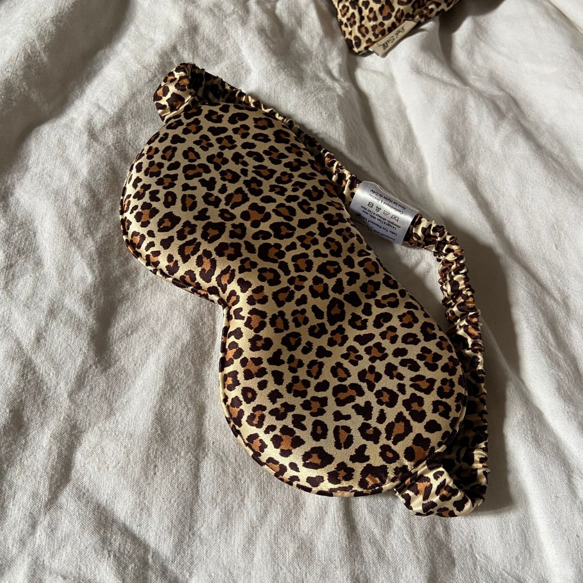 Silk sleep mask